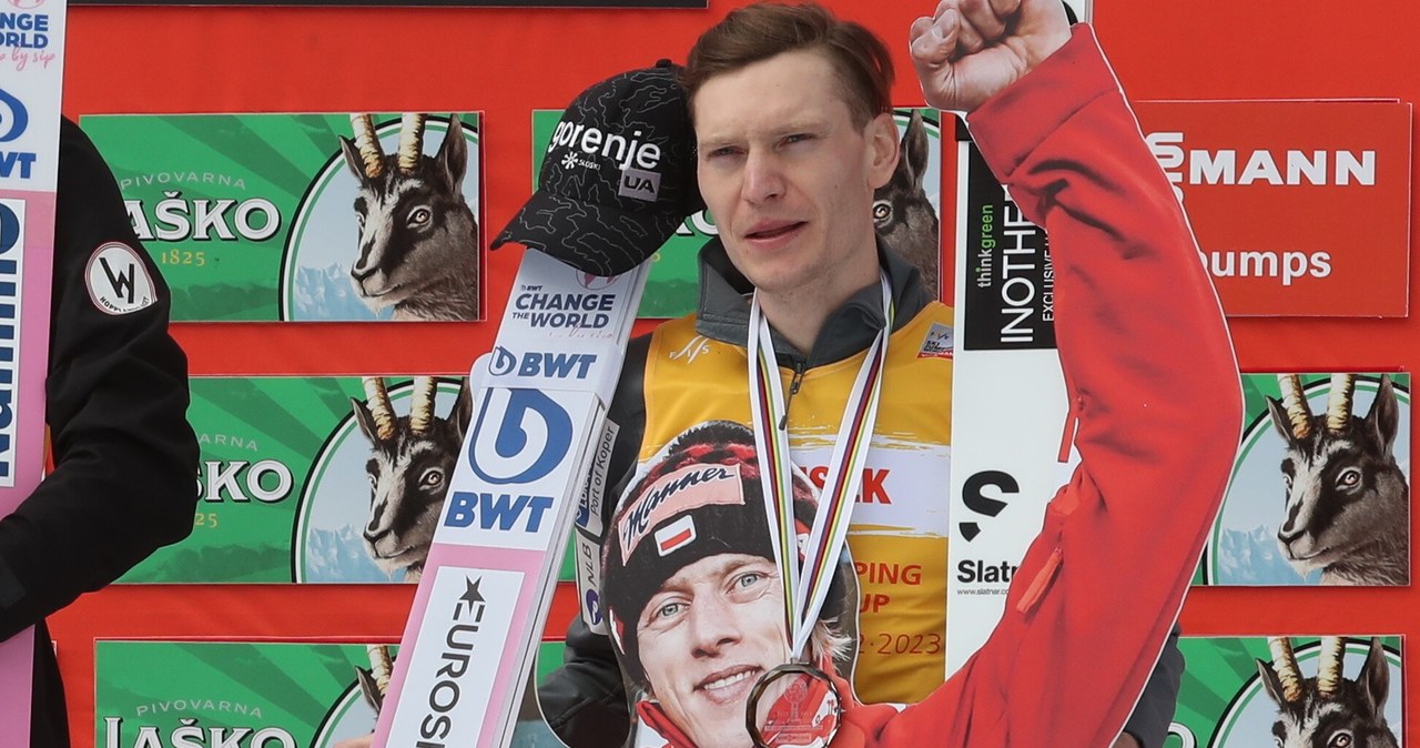„Dawid Kubacki na podium” w Planicy. Niezwykłe gesty skoczków