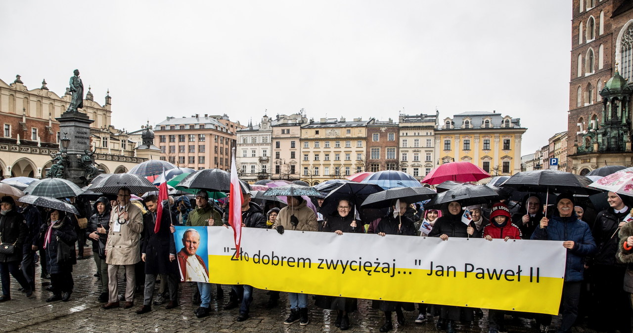 Kraków: Wyruszył Biały Marsz Papieski w 18. rocznicę śmierci Jana Pawła II