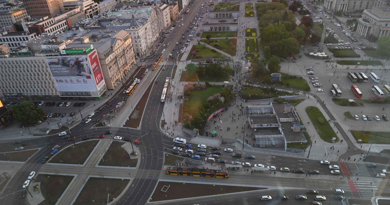 Zmiany w centrum Warszawy. Od dzisiaj inaczej jedzie się ulicą Mysią