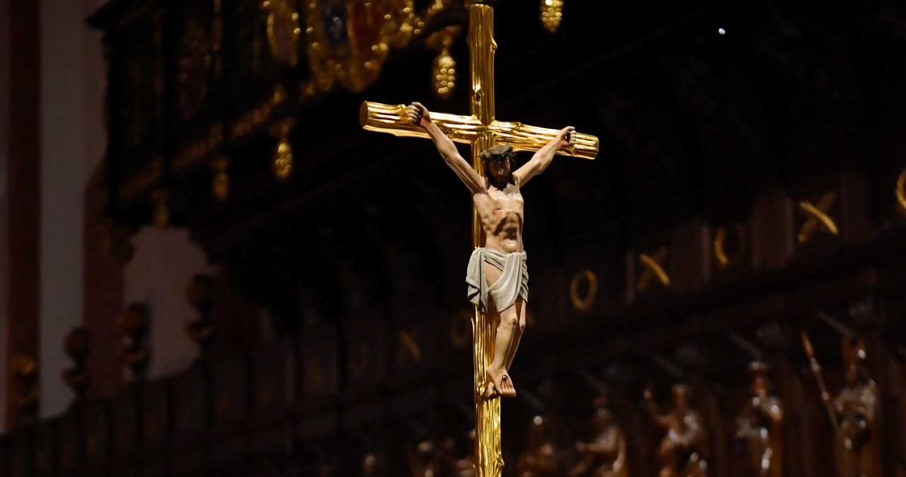 Wielki Piątek: Dzień sądu, męki i śmierci Chrystusa