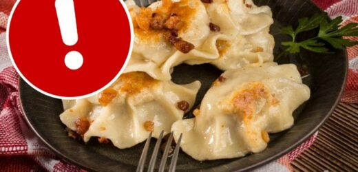 Bakterie w popularnych pierogach z sieciówki. Pod żadnym pozorem ich nie jedz
