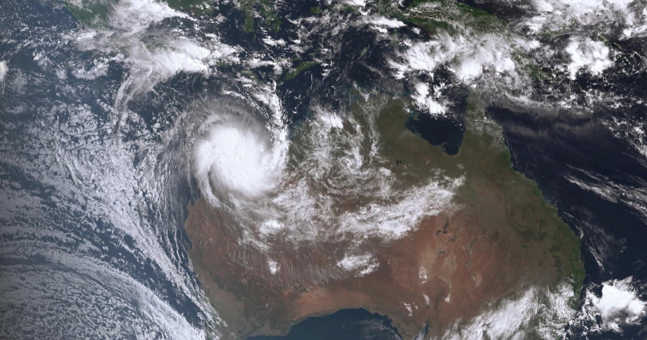 Wiało 235 km/h. Potężny cyklon tropikalny uderzył w Australię