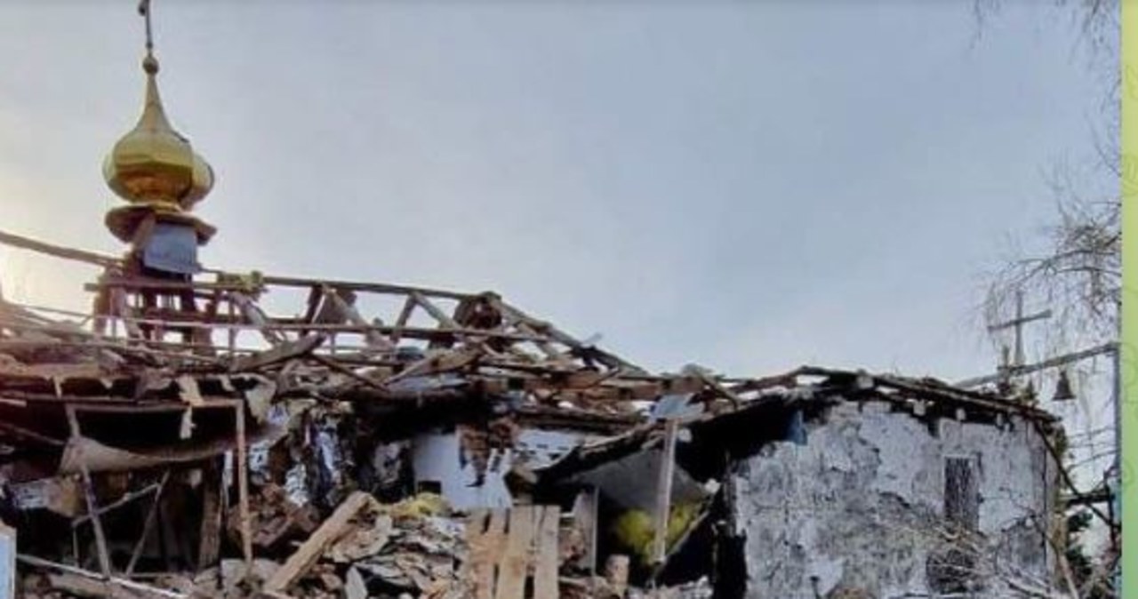 Rosyjski pocisk spadł na cerkiew. Została z niej tylko kopuła i ikony