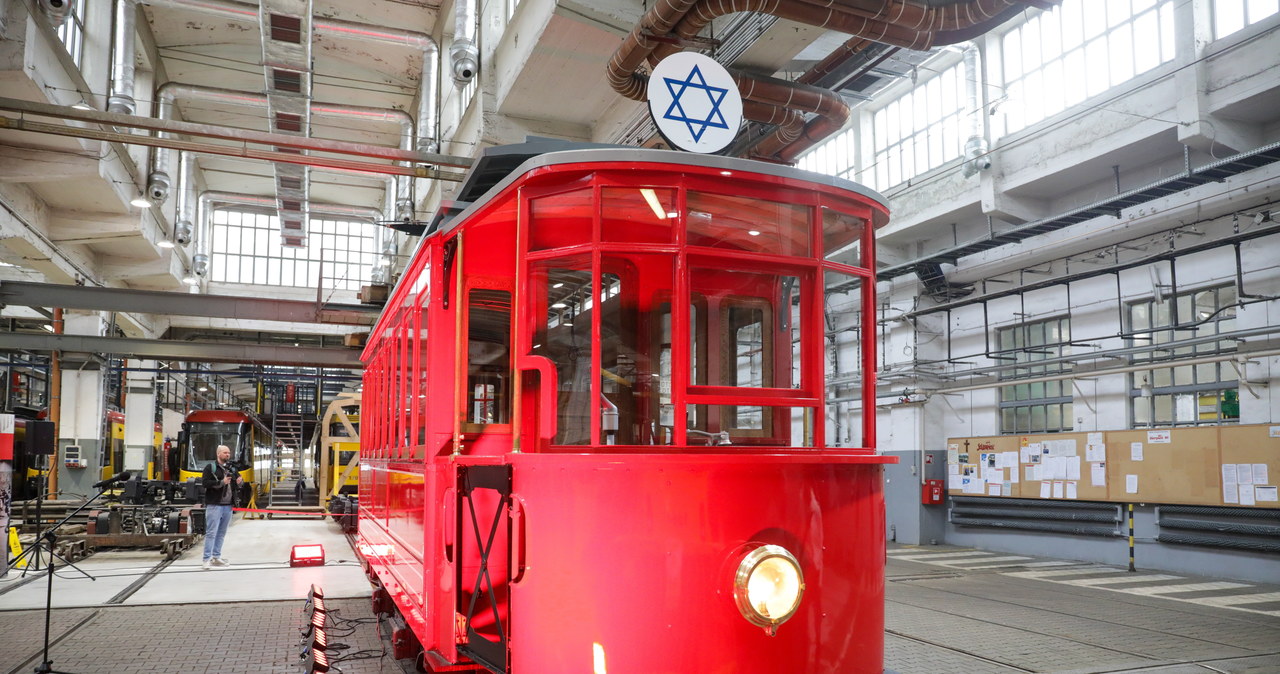 Jeździł po ulicach getta. Zabytkowy tramwaj zrekonstruowany