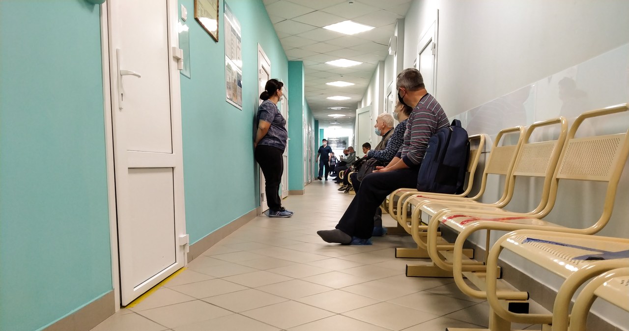 Długie kolejki do lekarzy, słaba jakość leczenia. Pacjenci skarżą się na potęgę
