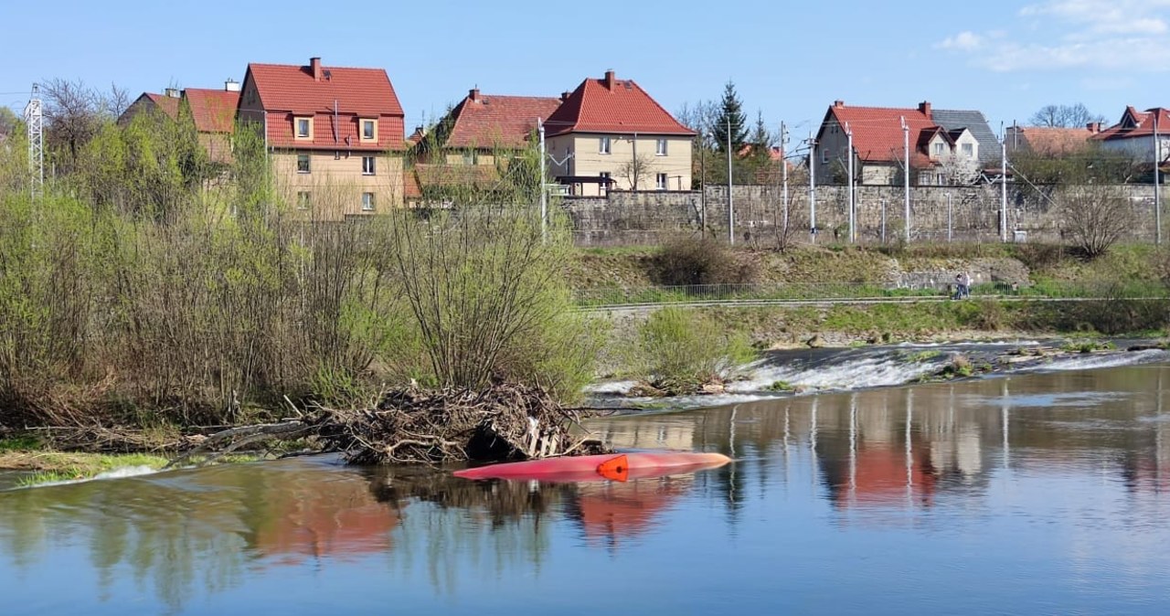 Kajakarz utonął w Nysie Kłodzkiej. Policja prowadzi śledztwo