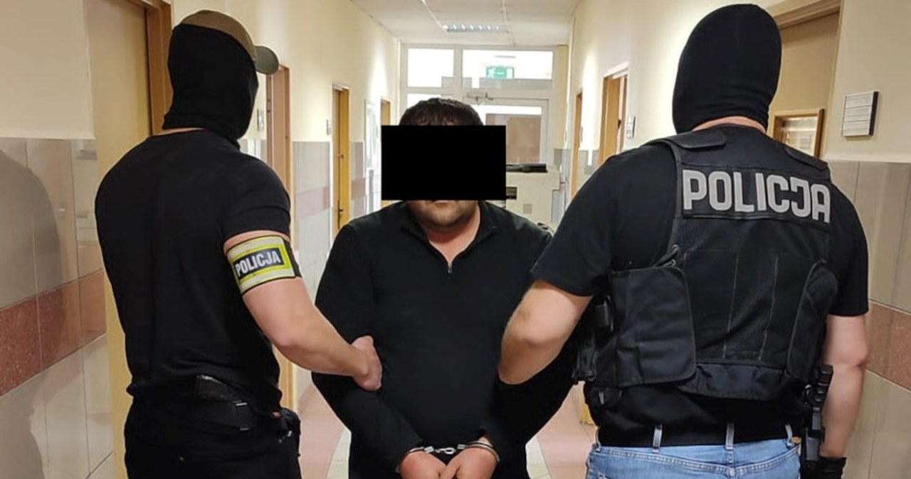 Usiłował dusić pasażerkę. Areszt dla kierowcy przewozu „na aplikację”