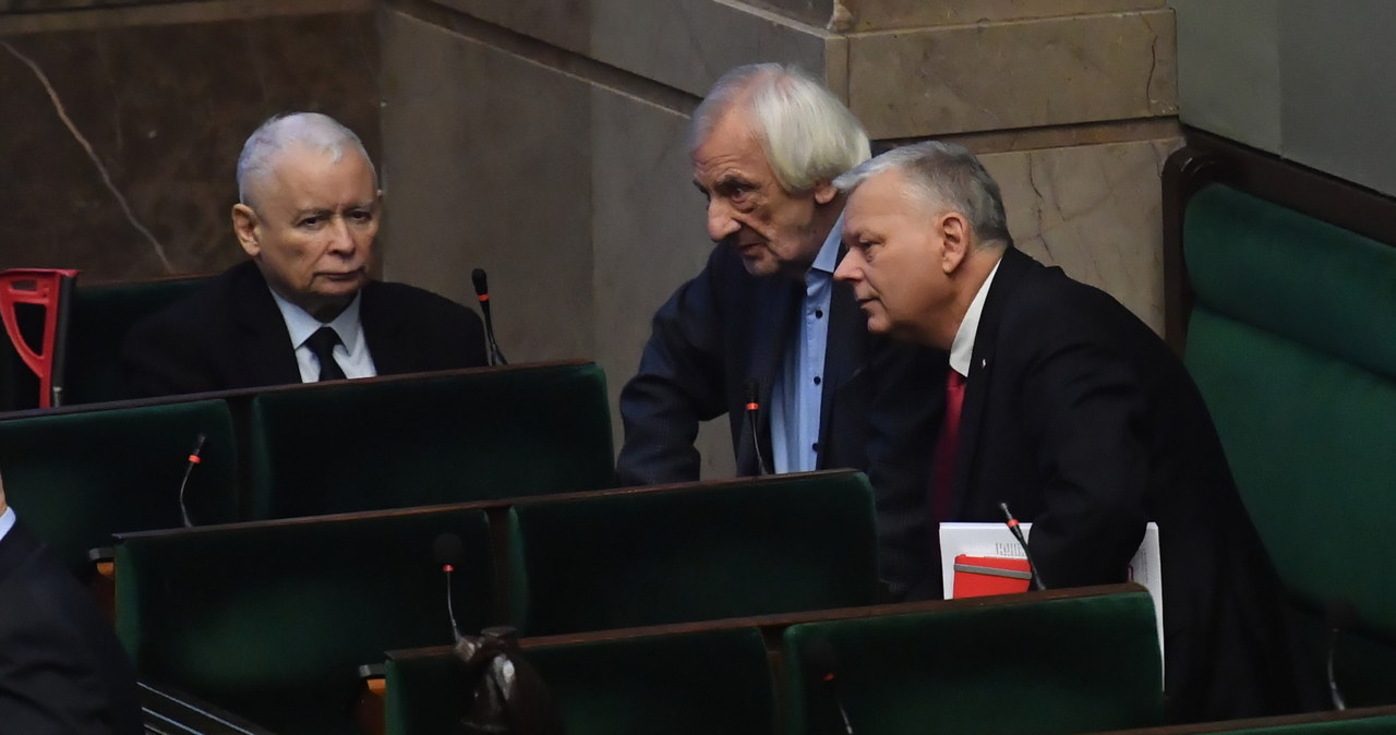 ​Prof. Dudek o sondażu dla RMF FM: PiS może wygrać wybory i nie rządzić