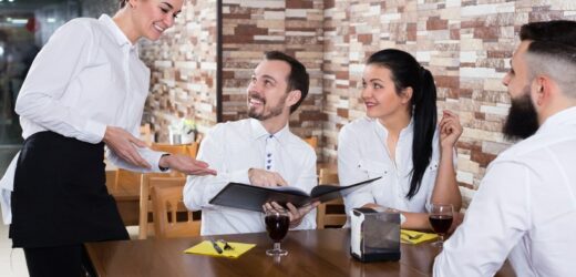 Polacy robią to nagminnie w restauracjach. Kelnerzy mają niezły ubaw