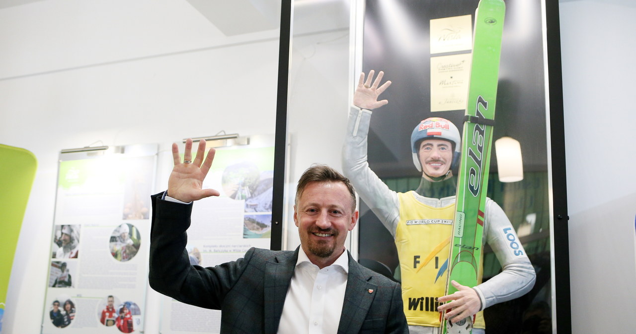 Małysz z czekolady powrócił do Domu Zdrojowego w Wiśle