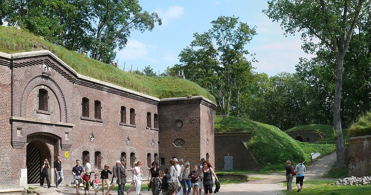 Fort Gerharda i latarnia znów się otwierają. Jak dotrzeć tam w majówkę?