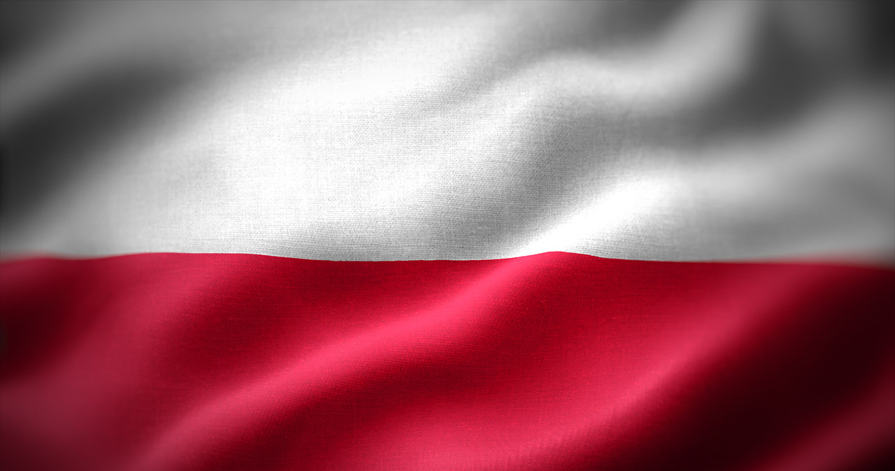 Najdłuższa flaga Polski powstaje w Międzyzdrojach