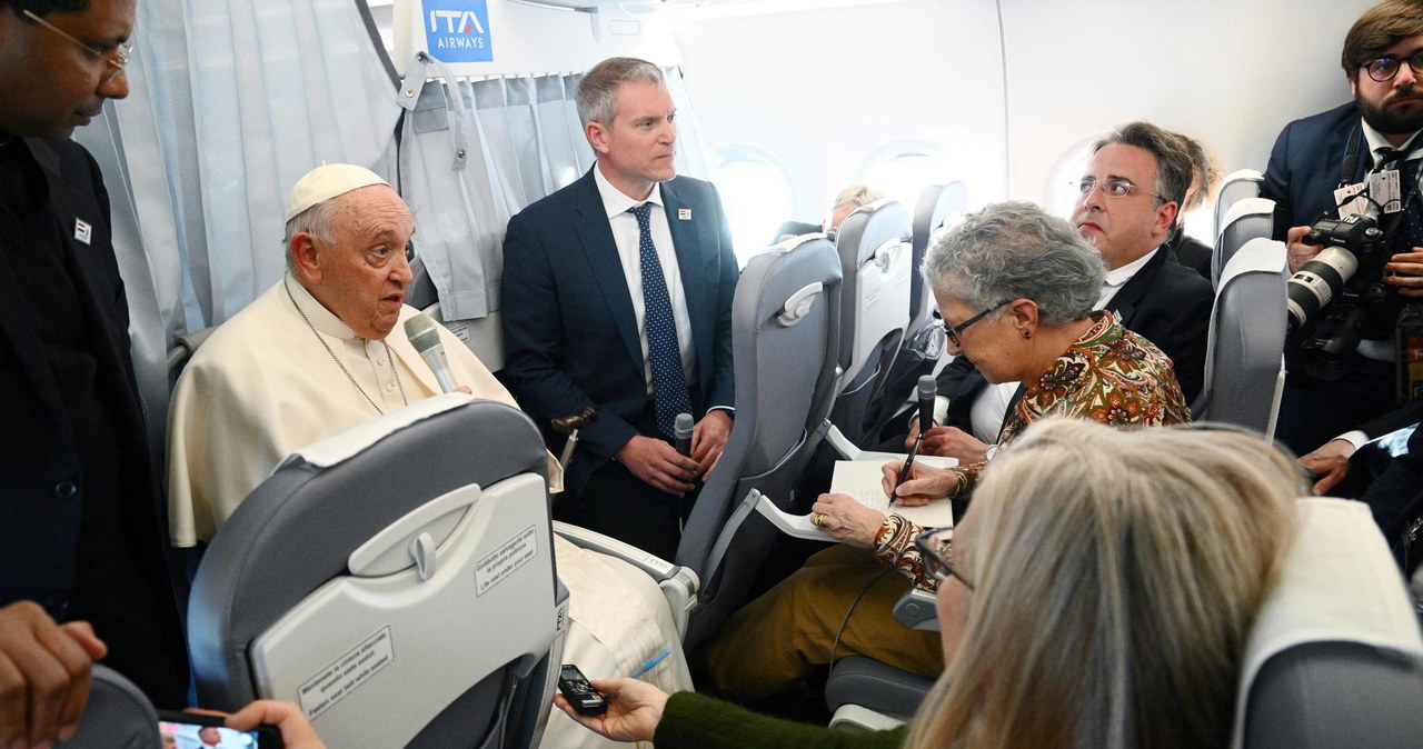 Papież Franciszek: Trwa misja w sprawie pokoju na Ukrainie
