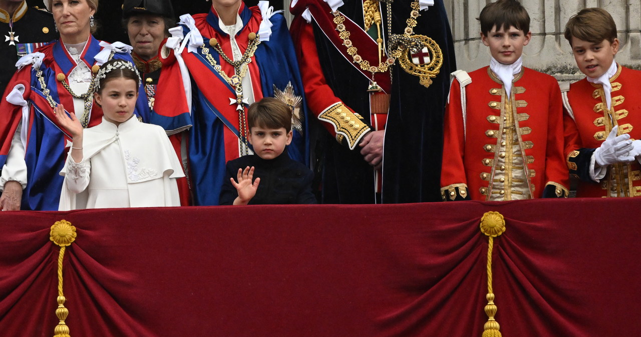Figlarny książę Louis na koronacji. Uroczystość nie zrobiła na nim wrażenia