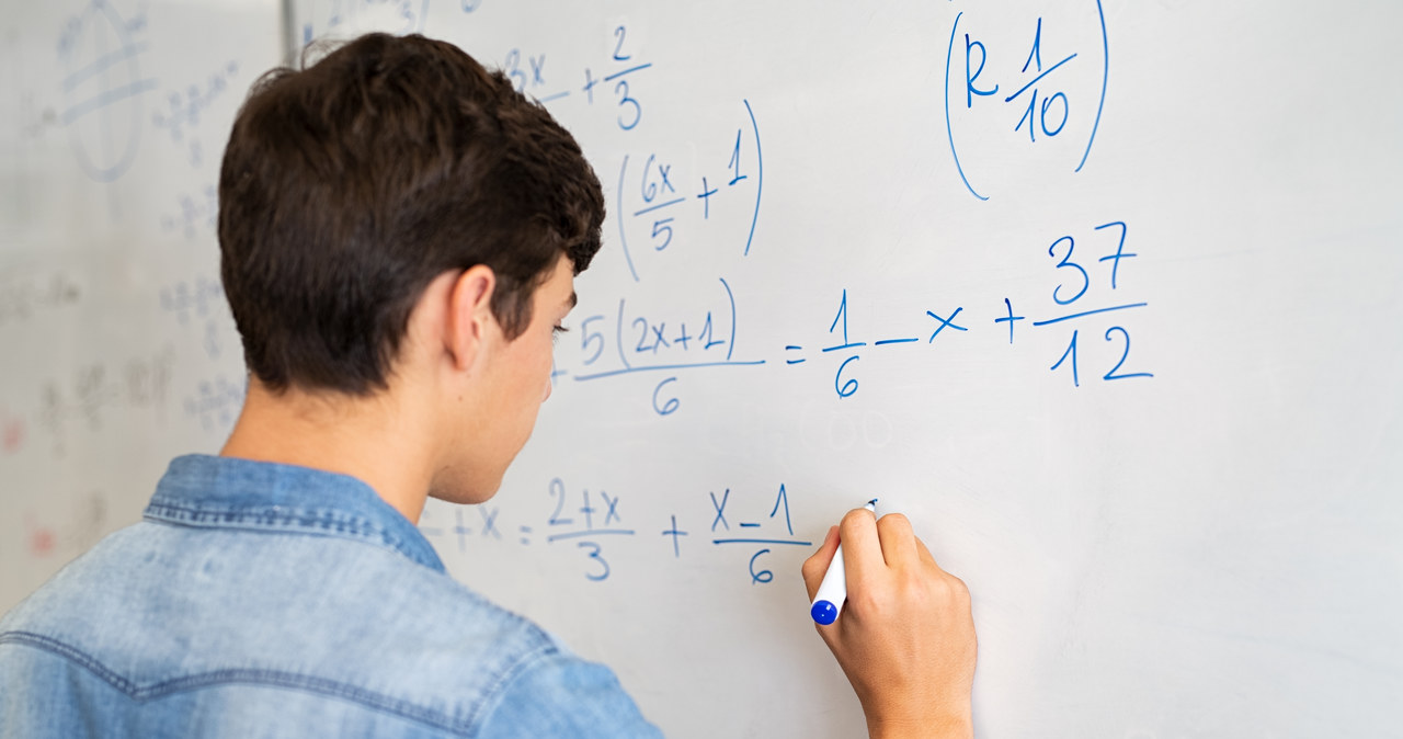 ​Matura 2023 z matematyki: Przykładowe rozwiązania w formule 2015 i formule 2023