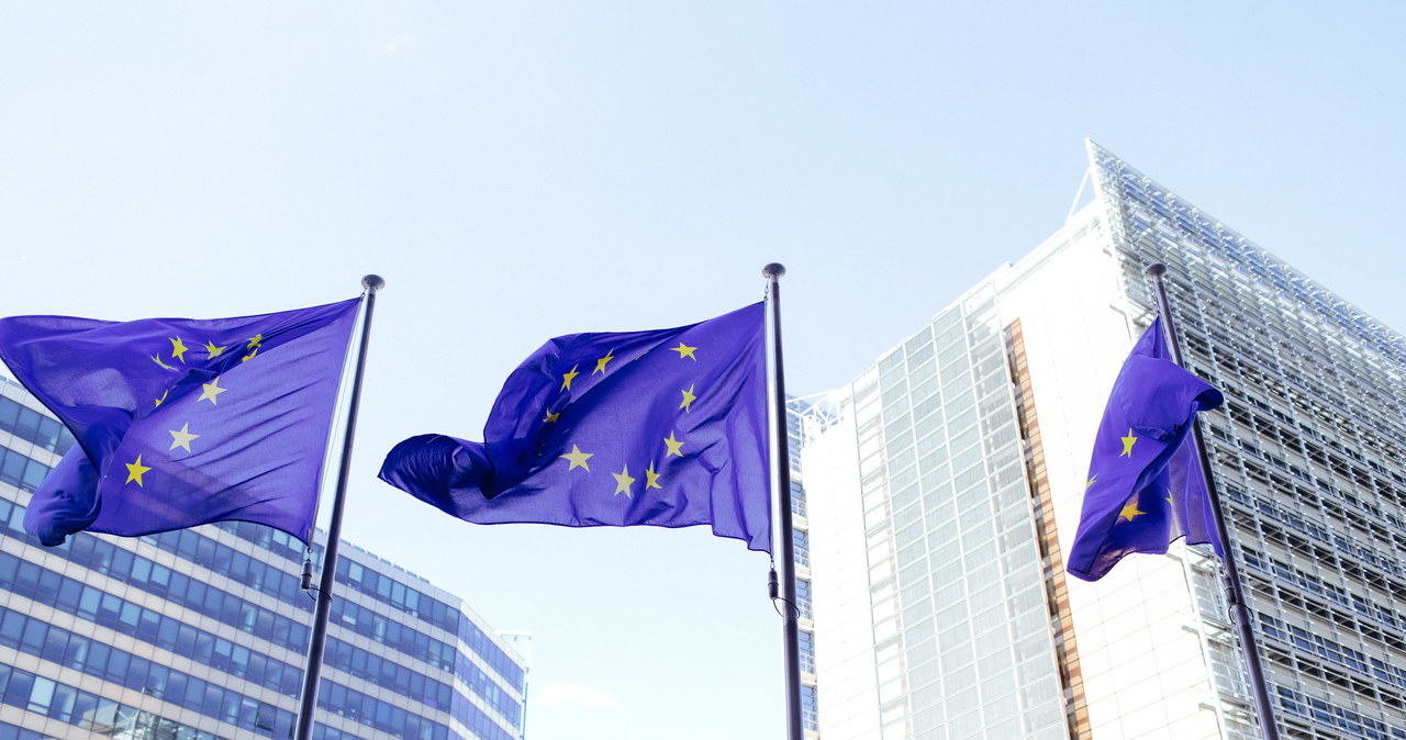 Europarlament wzywa polskie władze do przeprowadzenia śledztwa ws. Pegasusa