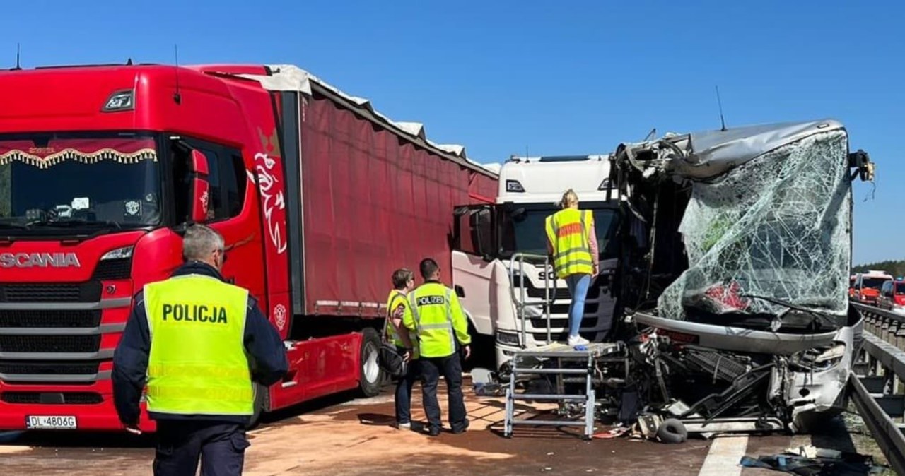 Wypadek polskiego autobusu w Niemczech. 53 osoby poszkodowane