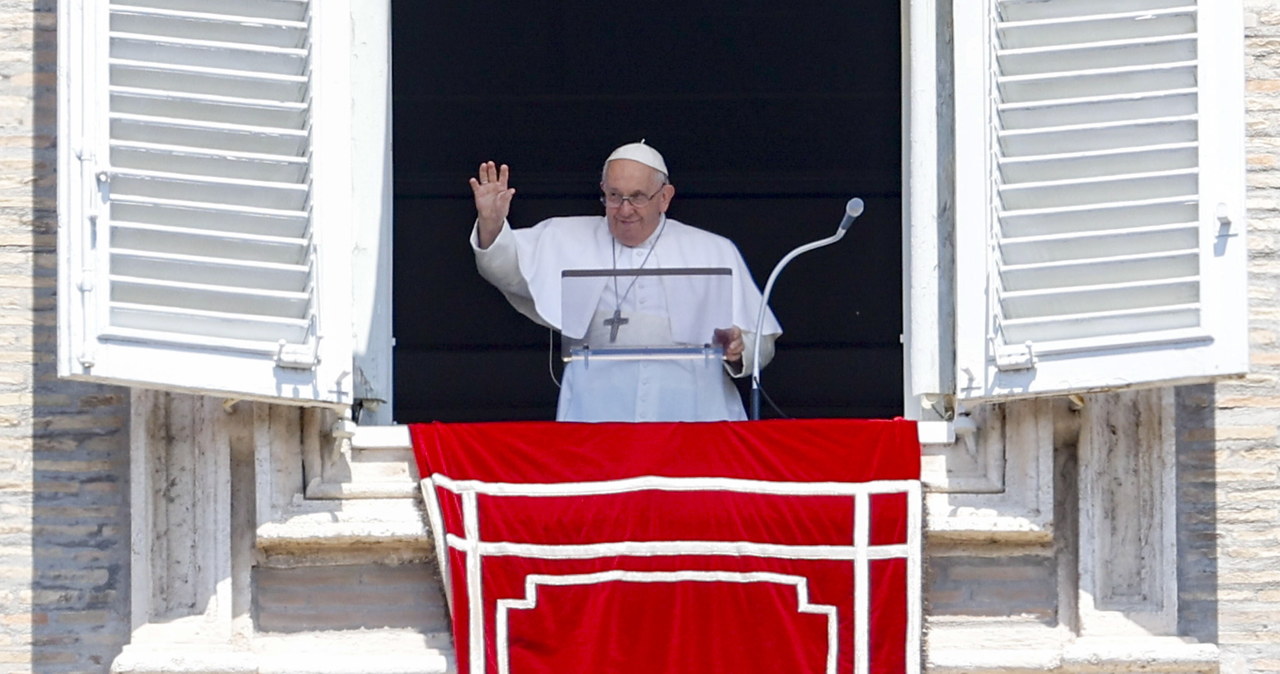 Franciszek oskarżany o współpracę z juntą. Stanowczo odpiera zarzuty