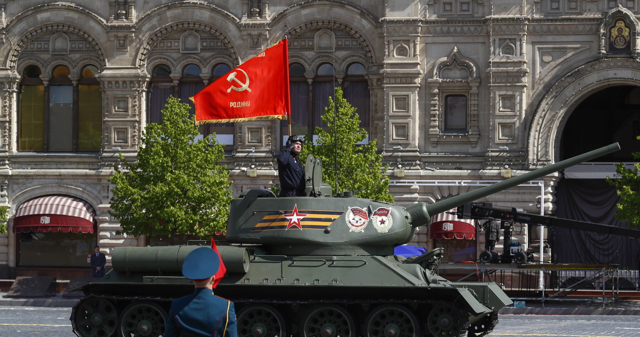 Jeden zabytkowy czołg. Parada pokazała degradację rosyjskiej armii