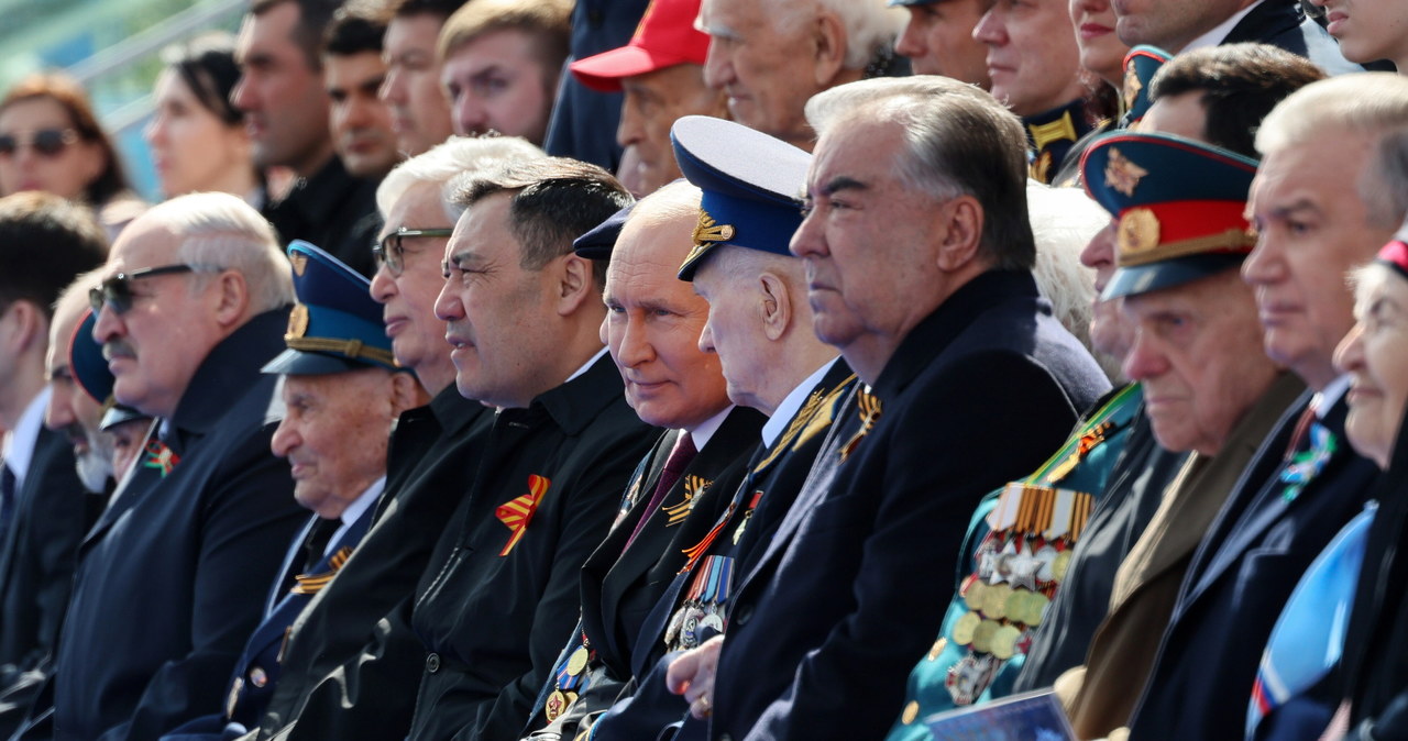 Funkcjonariusze NKWD i KGB „grali” weteranów. Siedzieli obok Putina