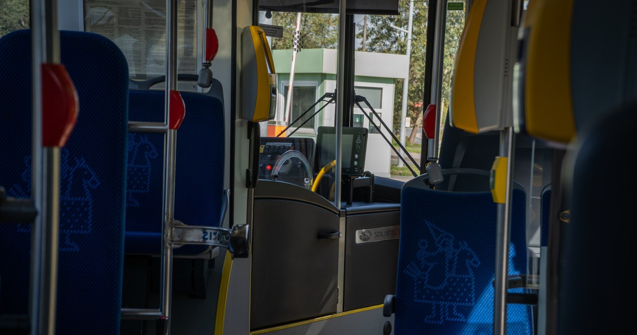 Zapalił się silnik w autobusie. Korki między Mostem Dębnickim a Grunwaldzkim