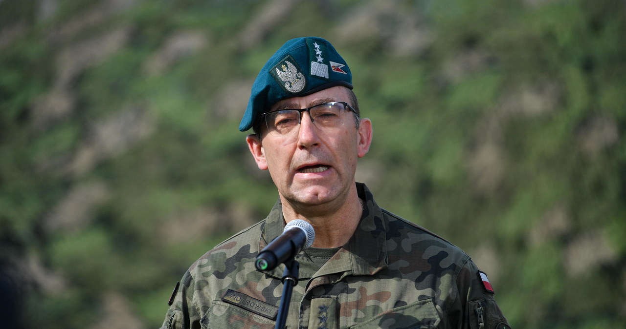 Kim jest gen. Tomasz Piotrowski, Dowódca Operacyjny Rodzajów Sił Zbrojnych
