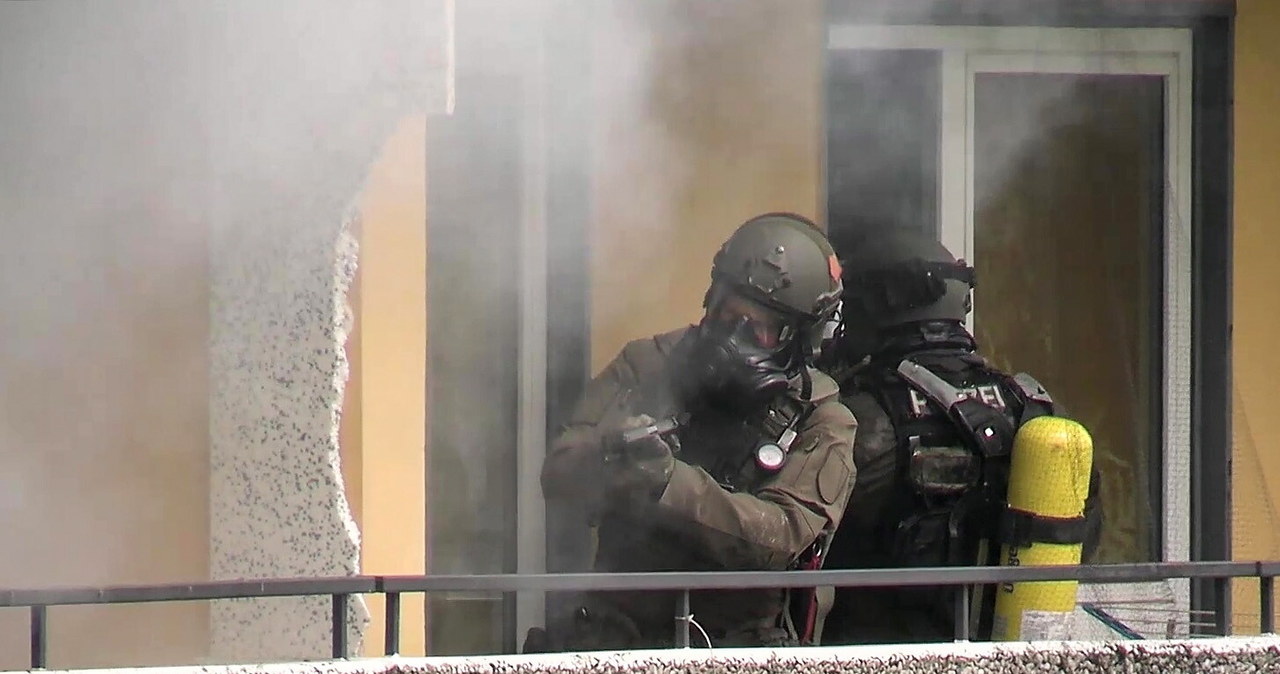 Celowo zwabił policjantów i spowodował eksplozję? Ustalenia ws. wybuchu w Ratingen