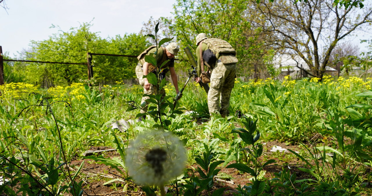 Francja obiecuje Ukrainie pojazdy opancerzone i lekkie czołgi [RELACJA]