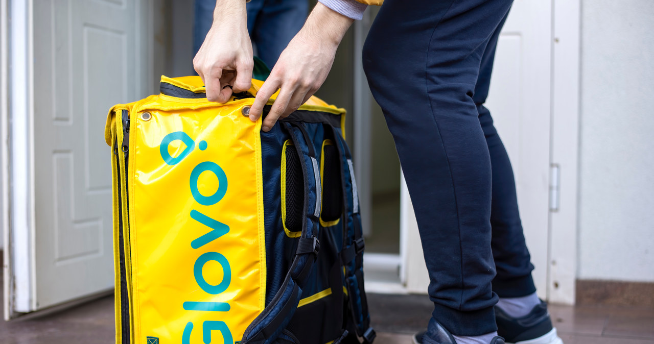 Glovo z zarzutami UOKiK. Wprowadzanie konsumentów w błąd