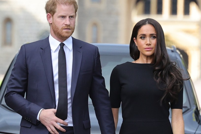 Harry i Meghan o włos od tragedii. Brali udział w „niemal katastrofalnym pościgu samochodowym”
