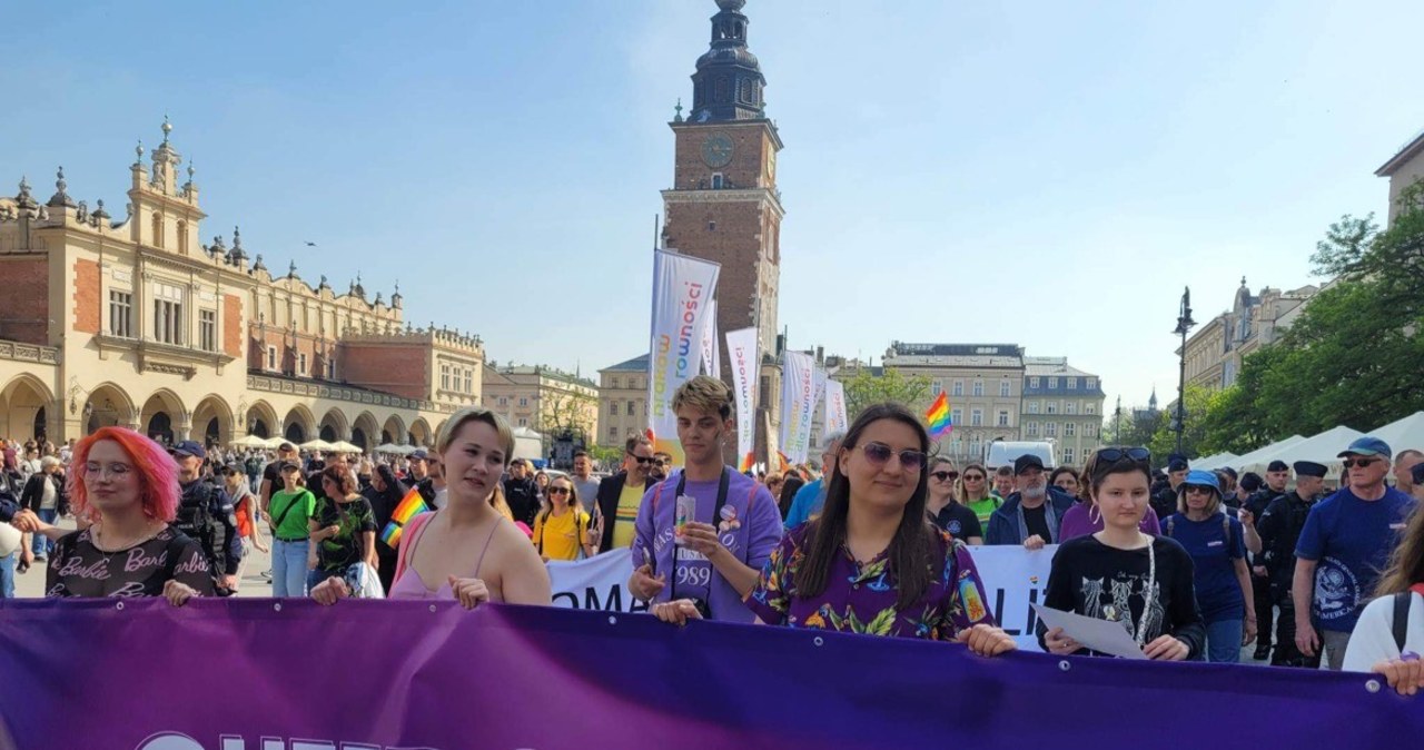 Marsz Równości w Krakowie. Tysiące ludzi przeciw dyskryminacji