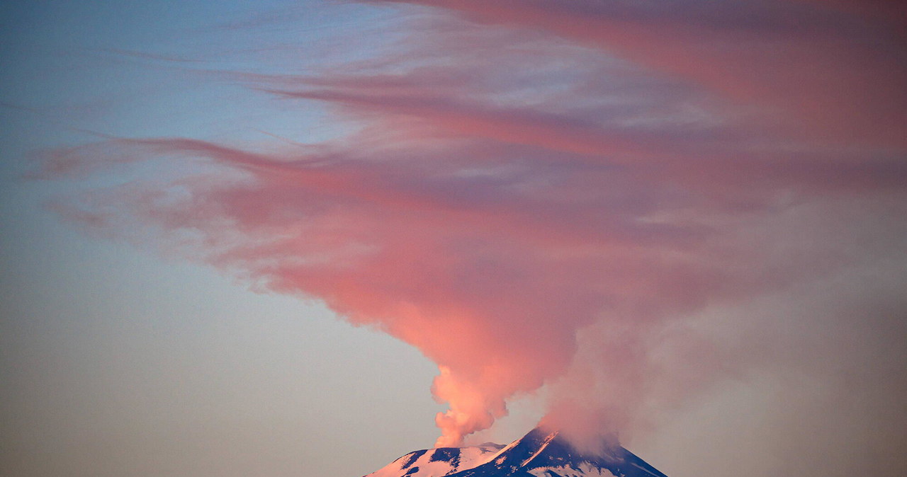 Wulkan Etna znowu się budzi. Zamknięto lotnisko na Sycylii