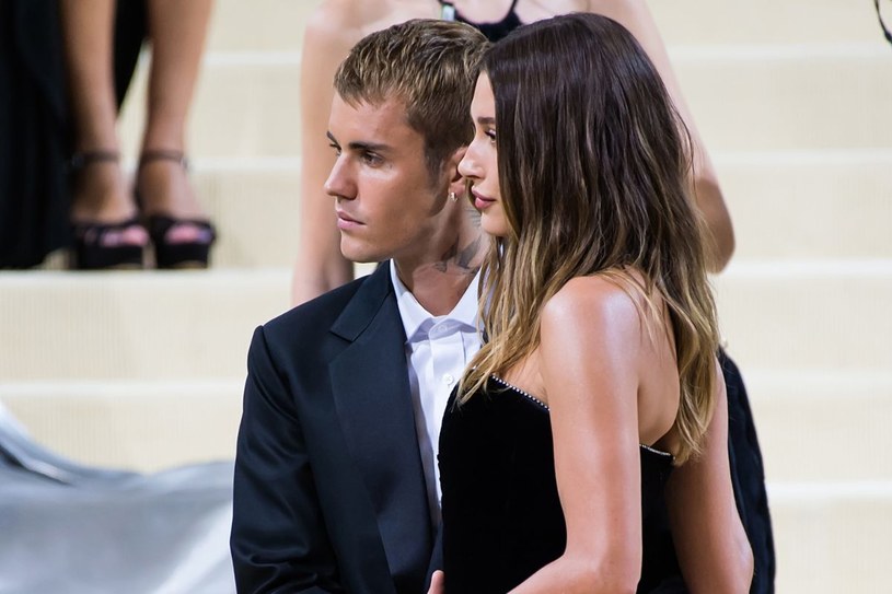 Hailey Bieber w ciąży? Fani snują domysły!
