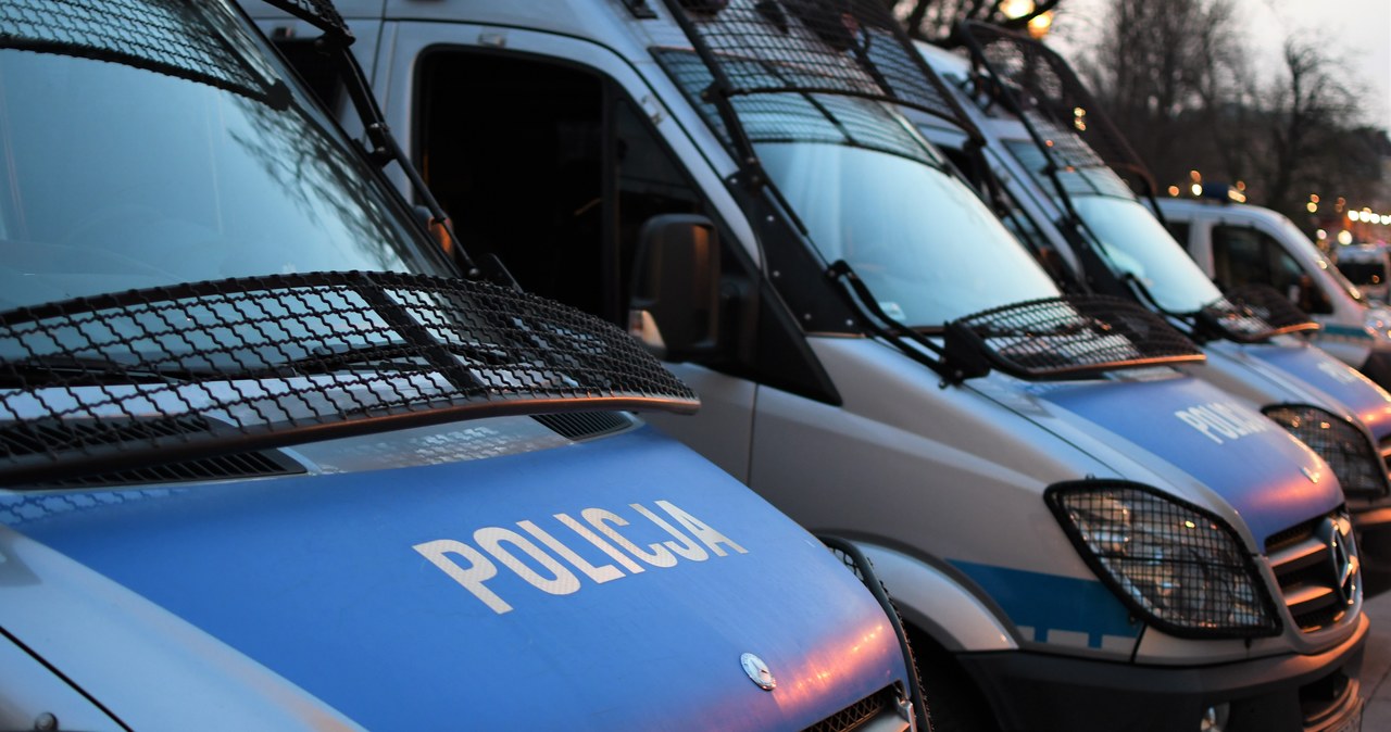 Wypadek radiowozu z nastolatkami. Jeden z policjantów ukarany