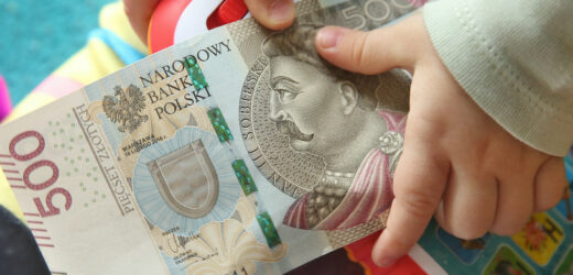 Zaczął się nowy okres świadczeniowy dla 500 plus. Spiesz się z wnioskiem, by otrzymać pieniądze