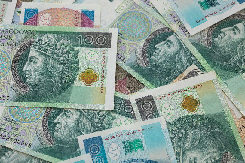 Rząd podjął decyzję w sprawie 800 plus