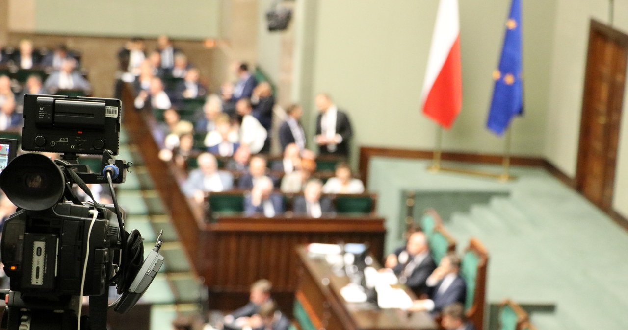 Ile mógł w ubiegłym roku zarobić poseł? Kwoty są zawrotne