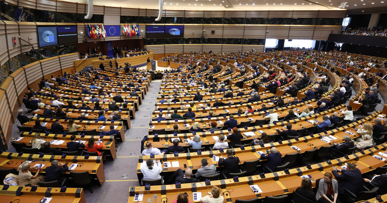 „Lex Tusk”: PE nie odpuszcza. Będzie nadzwyczajne posiedzenie komisji