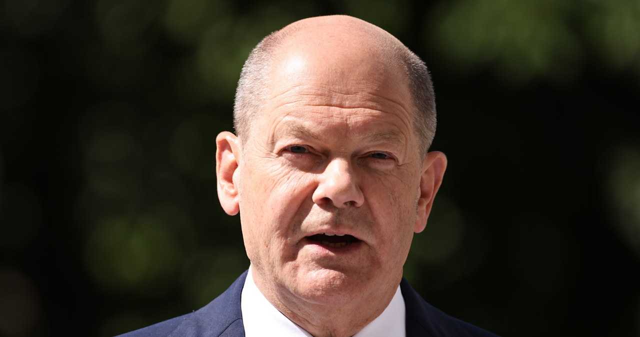 Scholz musiał się zmierzyć z protestującymi. Usłyszał, że jest „bandytą”