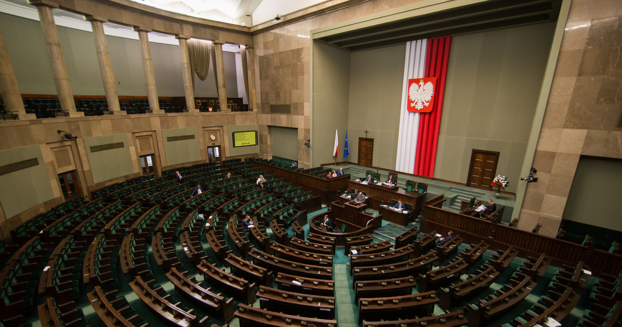 Komisja ds. rosyjskich wpływów przesądzi o wyniku wyborów? [SONDAŻ]