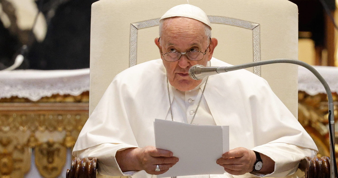 Papież Franciszek trafił do szpitala na badania kontrolne