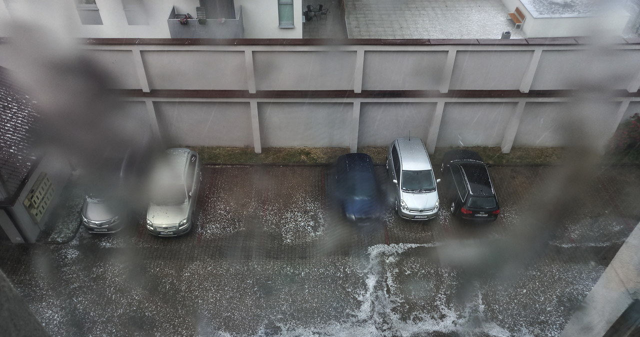 Burze i ulewy przechodzą nad południową Polską