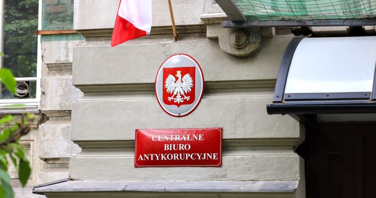 CBA zatrzymało dwóch urzędników z Puław i biznesmena
