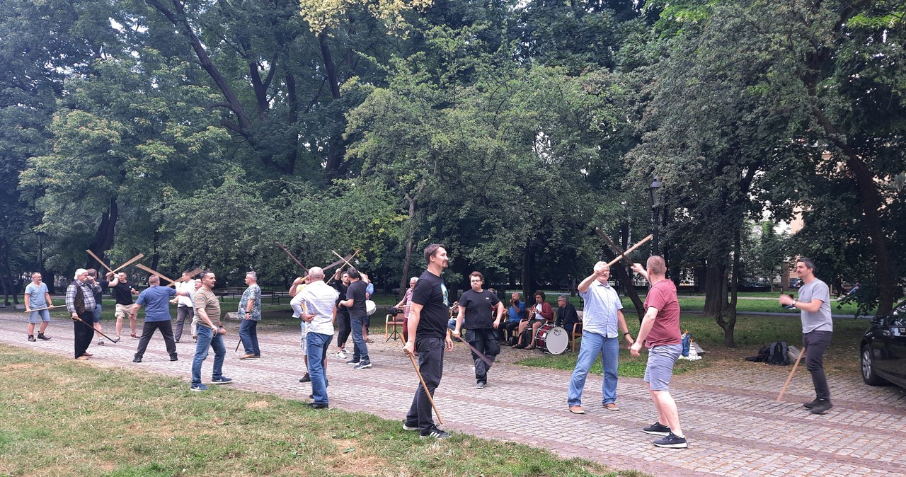 Próby przed pochodem Lajkonika. Mariusz Glonek po raz pierwszy w tej roli