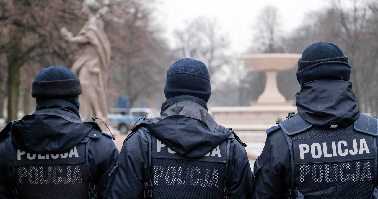 Wakaty w policji nadal na rekordowym poziomie