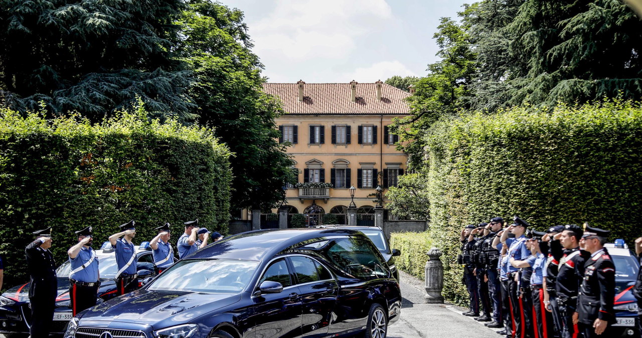 Ostatnie pożegnanie Silvio Berlusconiego. Żałoba narodowa we Włoszech