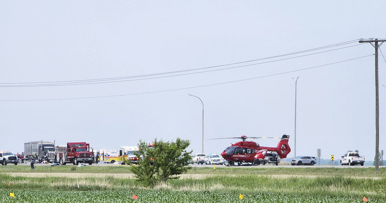 Co najmniej 15 osób zginęło w wypadku drogowym w Kanadzie