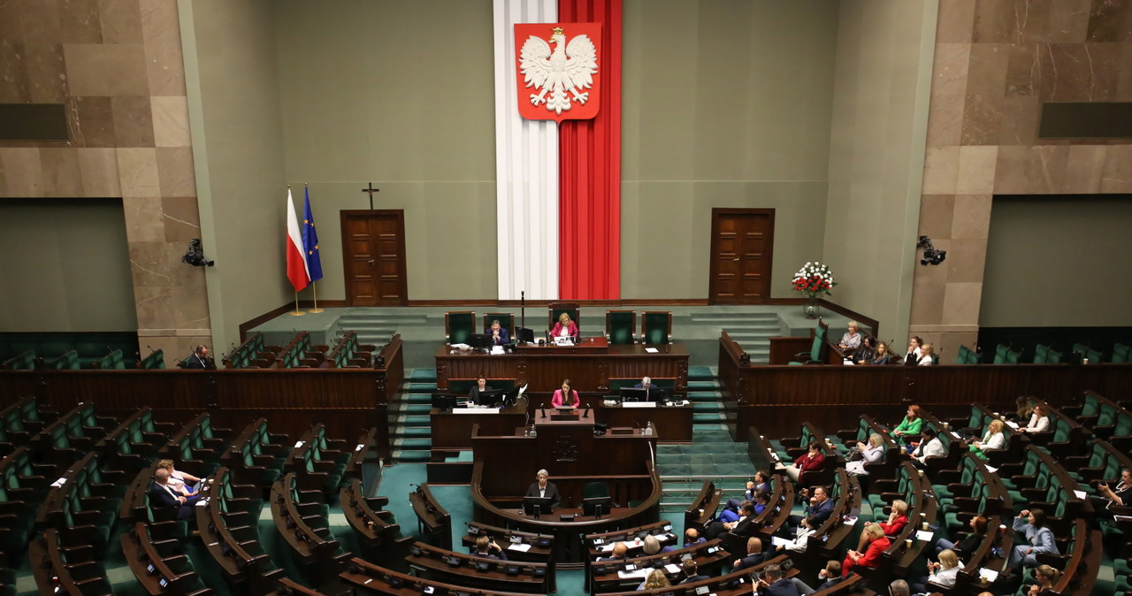 Sejm uchwalił nowelizację dotyczącą m.in. emerytur nauczycielskich