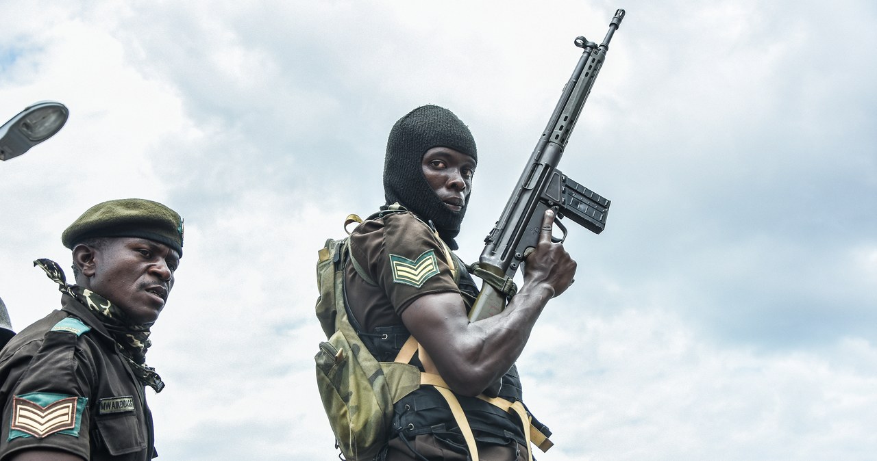 Terroryści zaatakowali szkołę w Ugandzie. 41 osób nie żyje