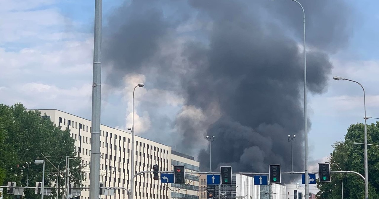 Pożar we Wrocławiu. Paliła się hala magazynowa